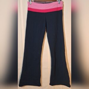 LULULEMON Black Yoga Pants with Pink Waistband